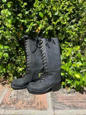 Women's Black Lace-Up Mid-Calf Boots